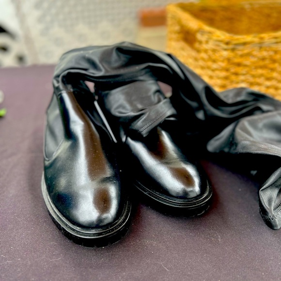 ZARA - Over the Knee Boots New With Tags - Picture 1 of 4